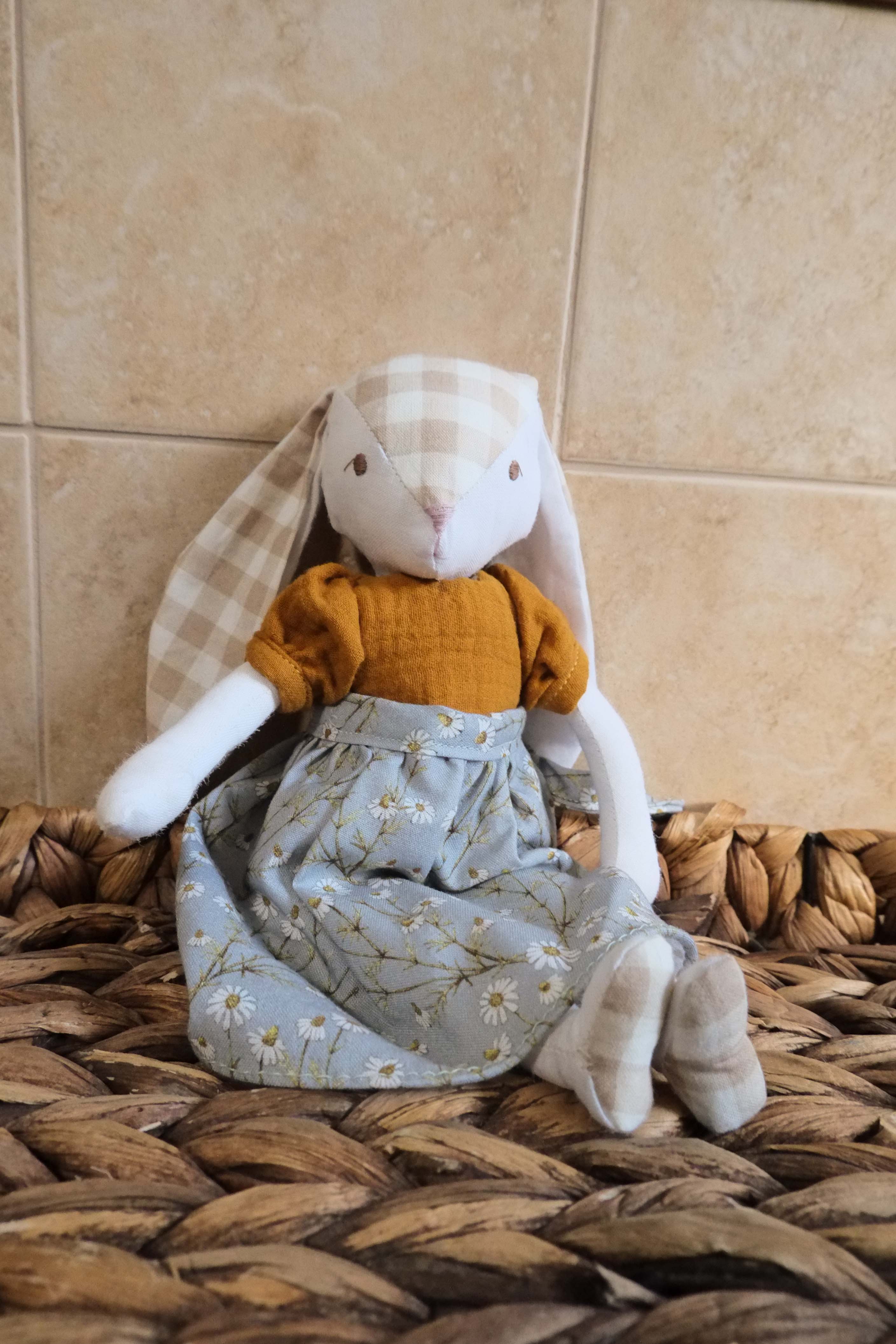 Harriette/Harry | Bunny Natural Fiber Wool Doll